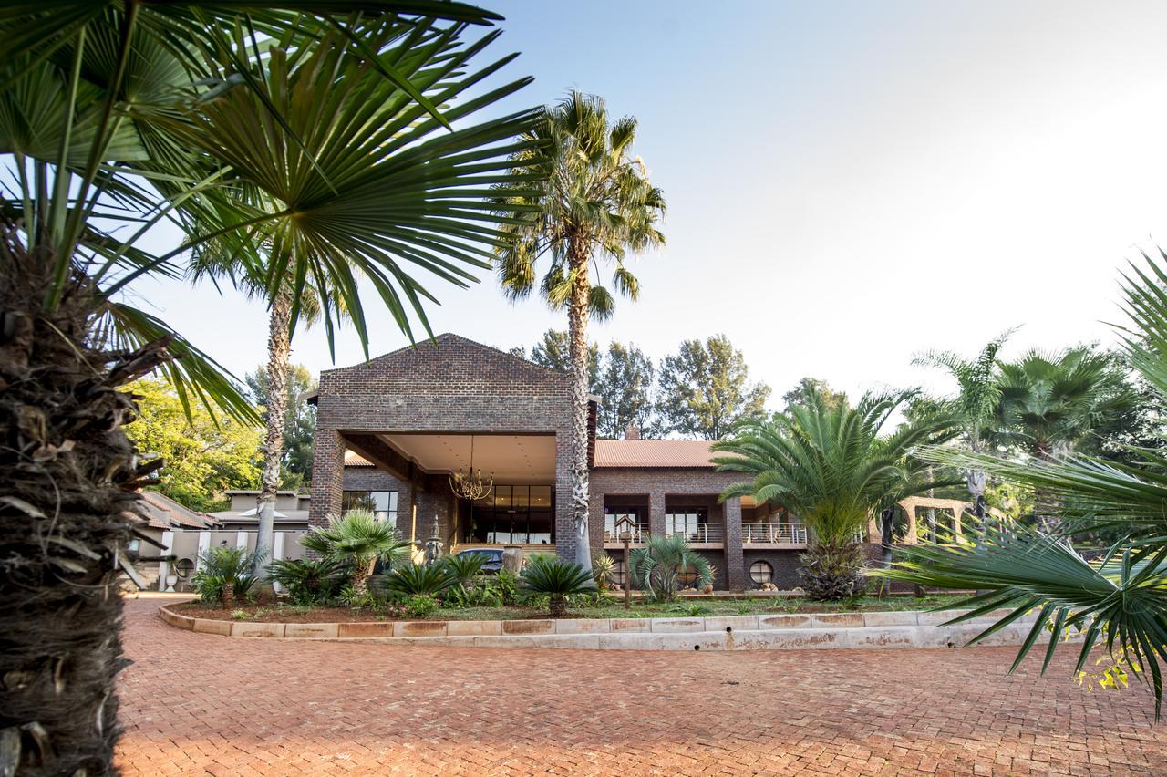 Woodridge Palms Boutique Hotel Swartruggens Buitenkant foto